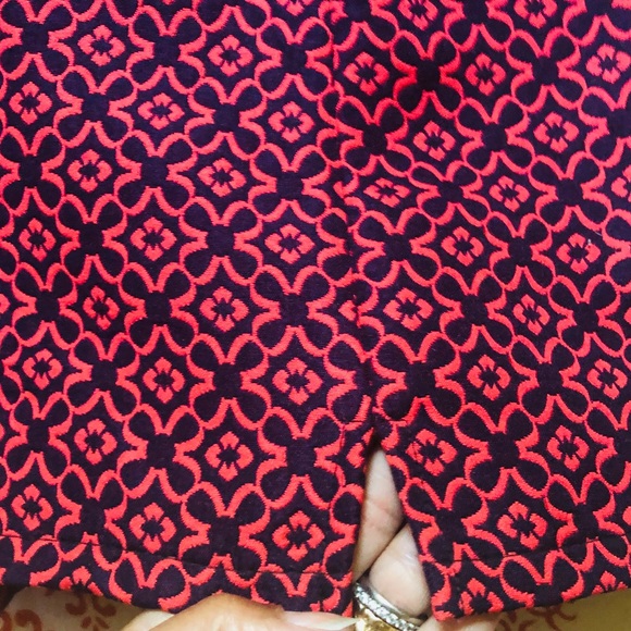 Moonlight YOOX red brocade slit hot shorts pants M - Picture 4 of 4